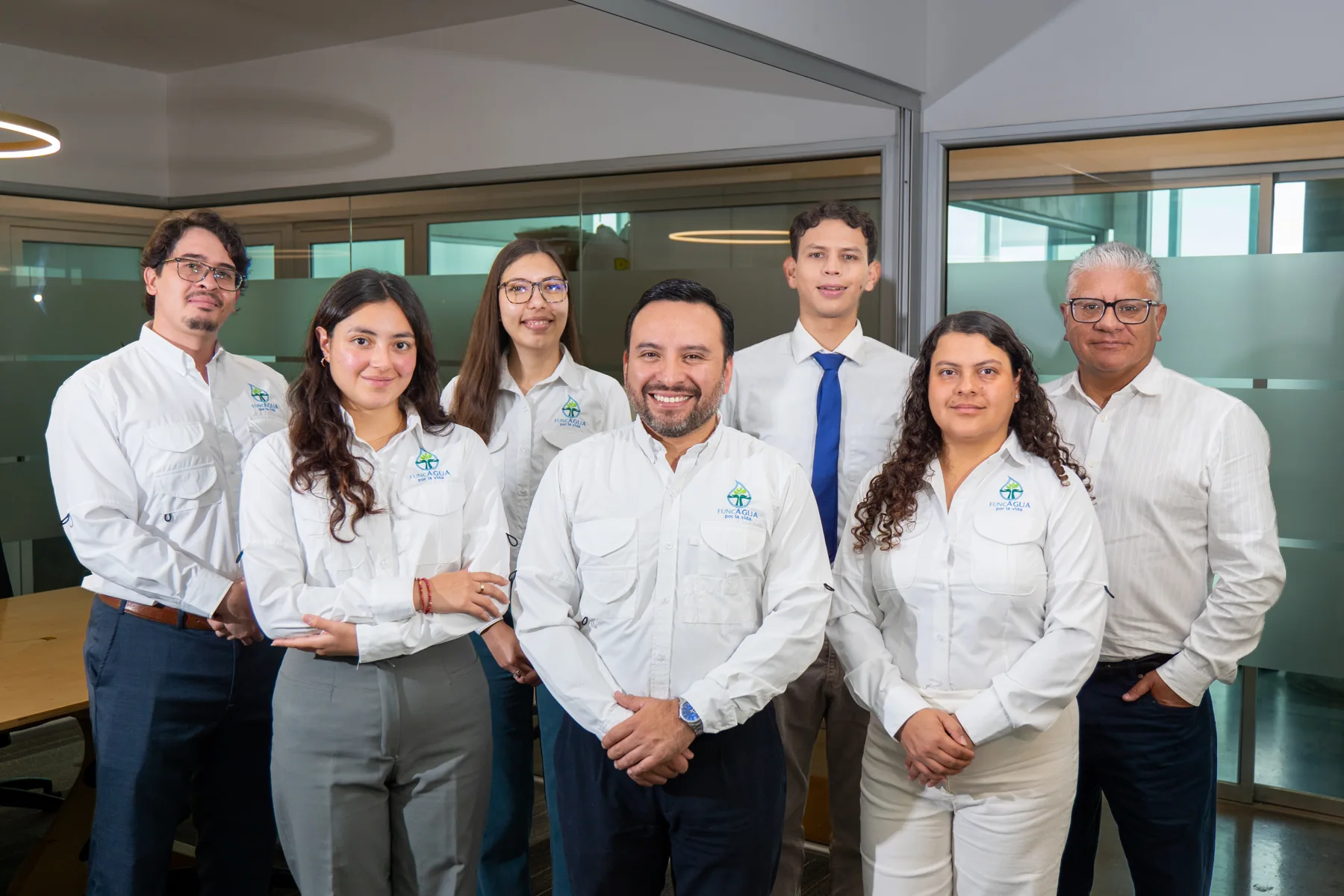 Fotografía grupal del equipo de FUNCAGUA
